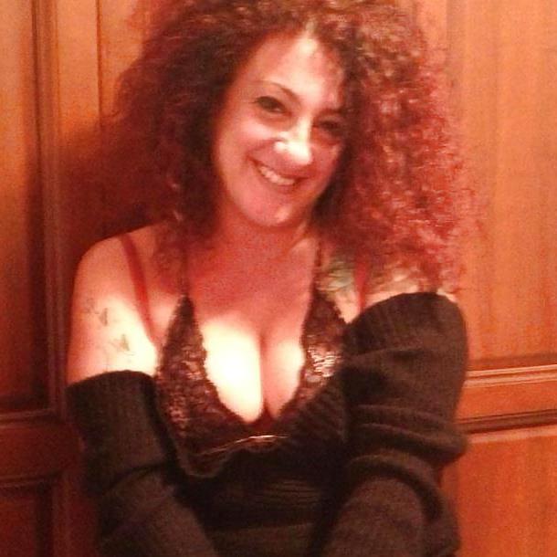 20P Italian milf: simona