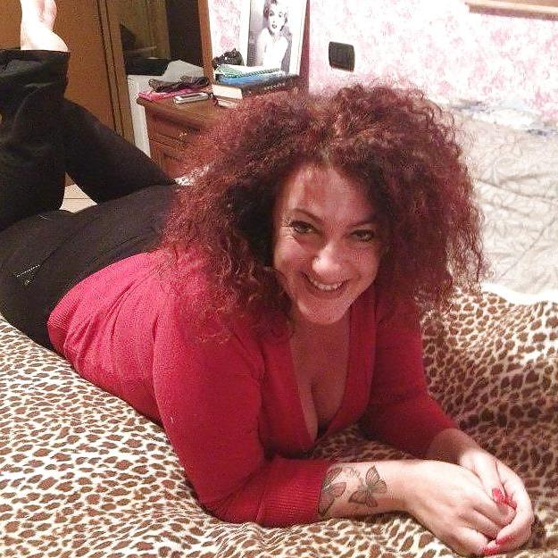 20P Italian milf: simona