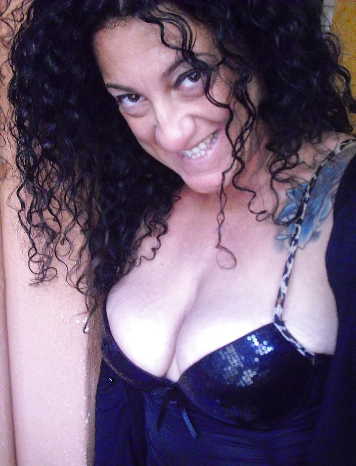 20P Italian milf: simona