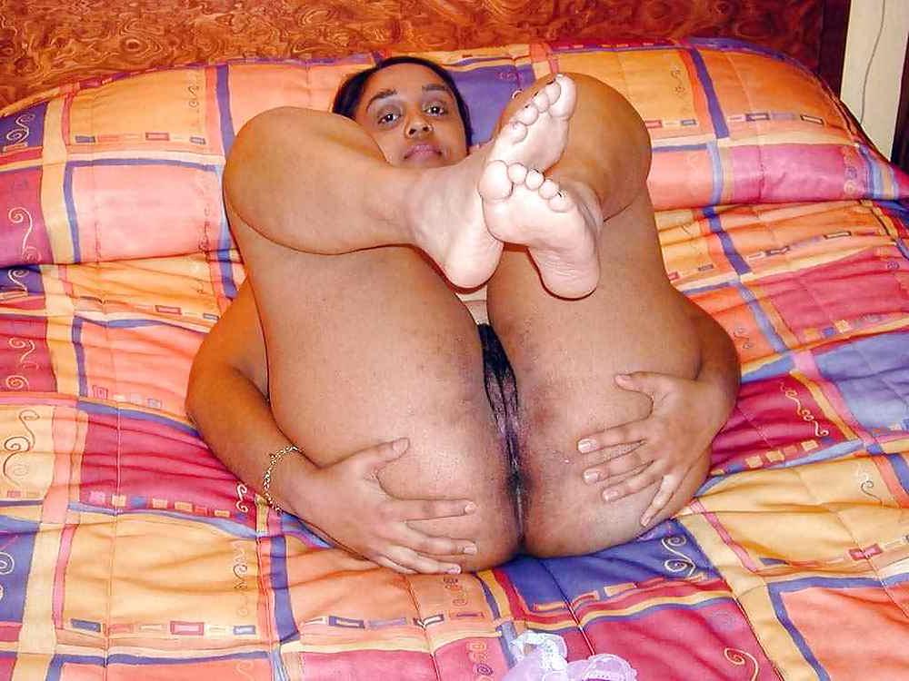 25P HAIRY PAKISTANI SLUT FROM UK 
