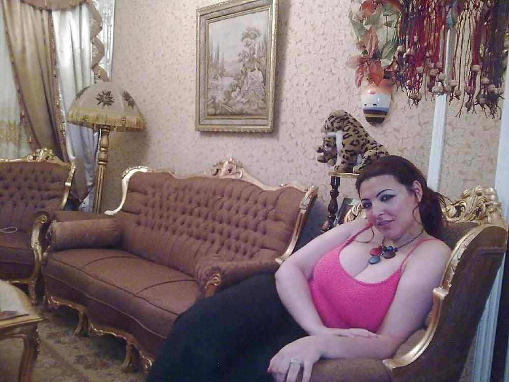 5P Arab woman 16