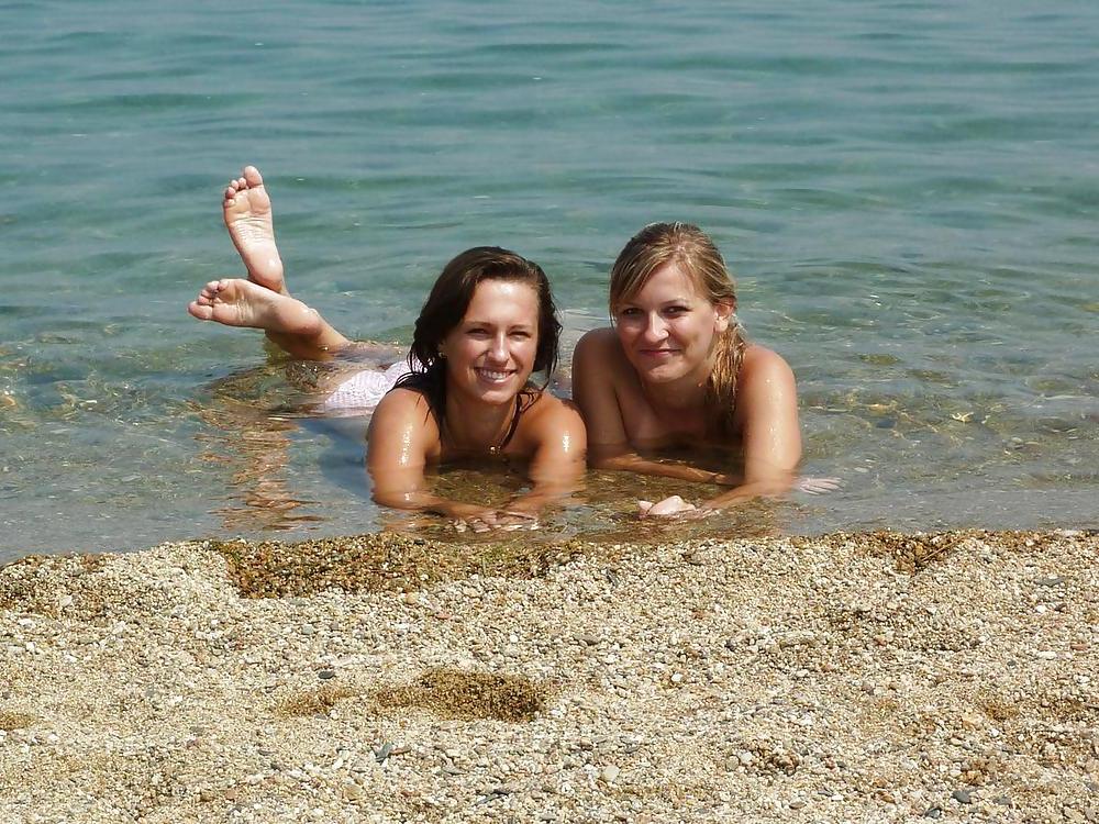 25P Having a good time at the beach