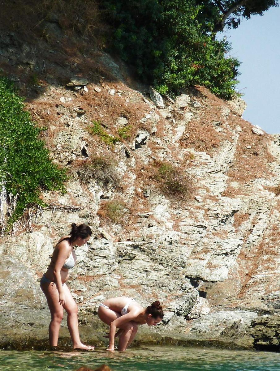 25P Having a good time at the beach