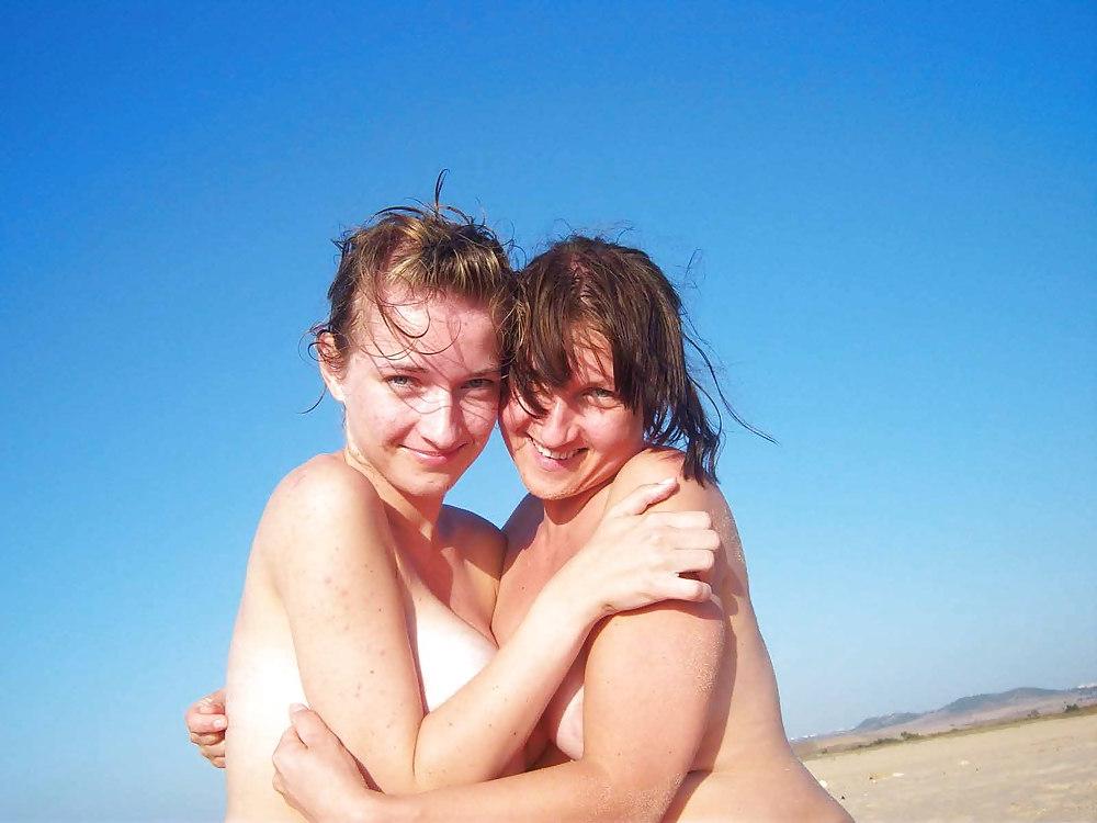 25P The beach 48