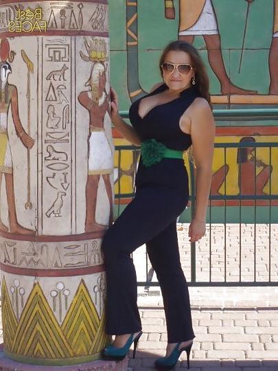 24P Busty Russian Woman 221