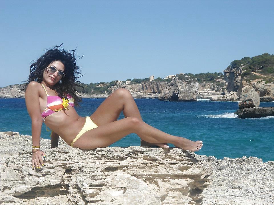 13P Greek woman: eleni