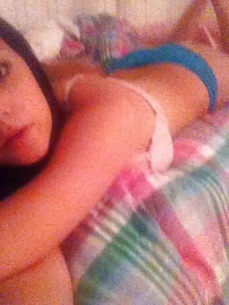 25P Wannabe model, Taylor: Secret Slut