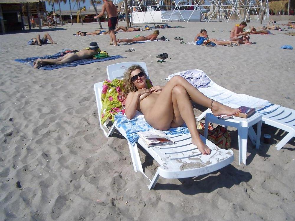 25P I Love the Beach