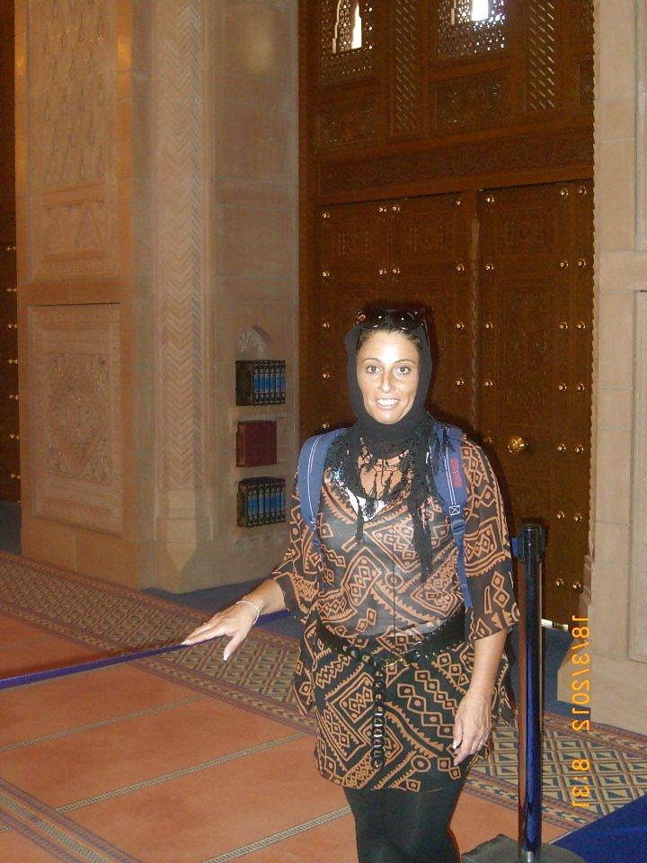 17P Italian woman: Antonella