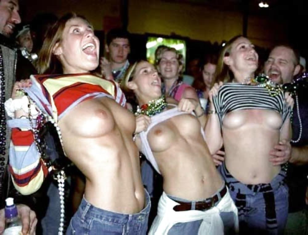 25P Naked Girl Groups 22 - Girls Flashing in Groups 