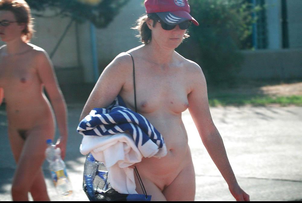 19P Naked beach 21.