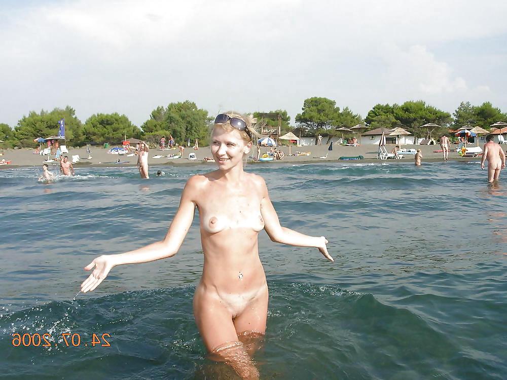 25P Love The Beach