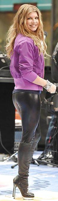 25P Sluts in tight pants! 9