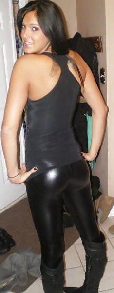 25P Sluts in tight pants! 9