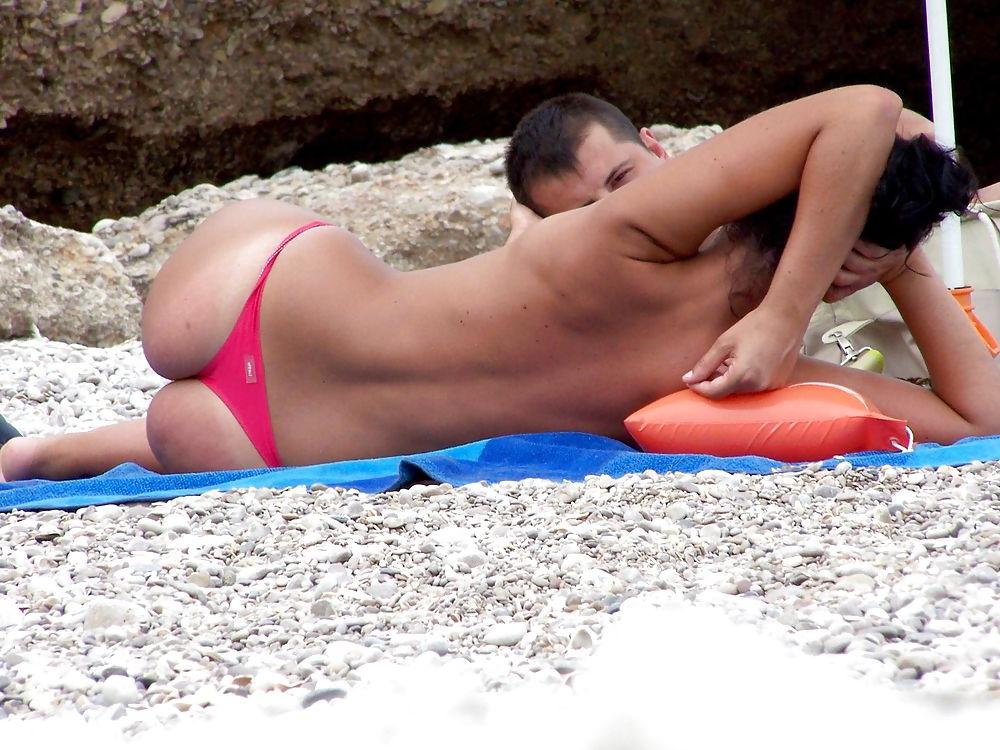 10P Asses beach