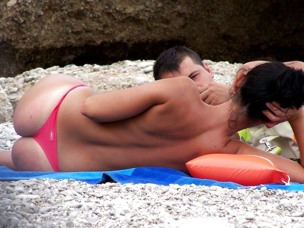 10P Asses beach