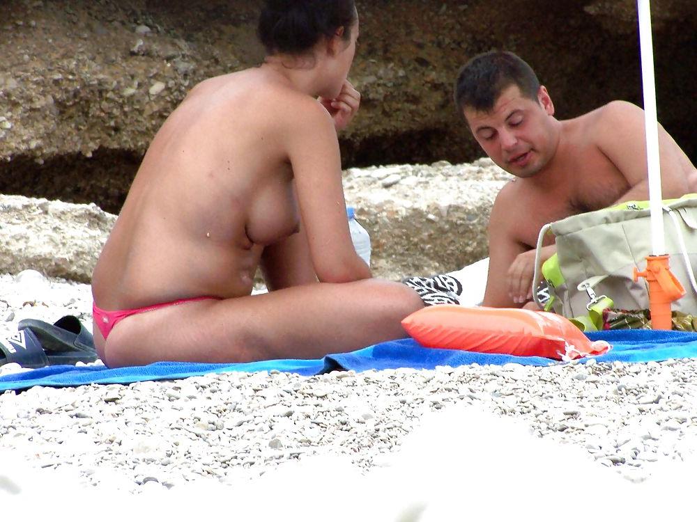 10P Asses beach
