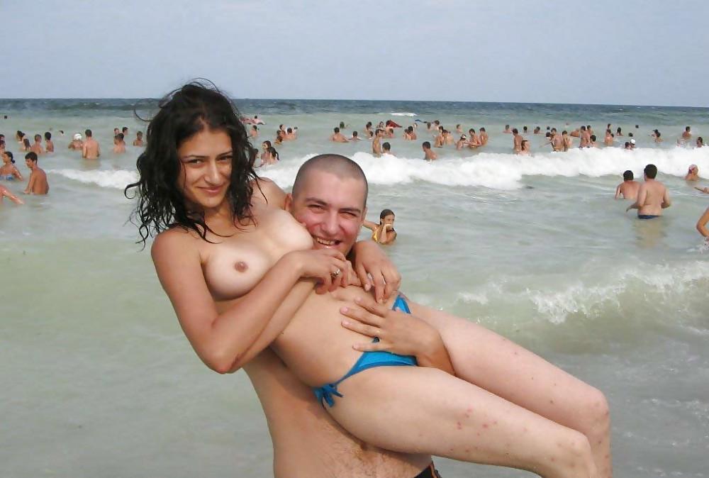 20P Naked beach 26.