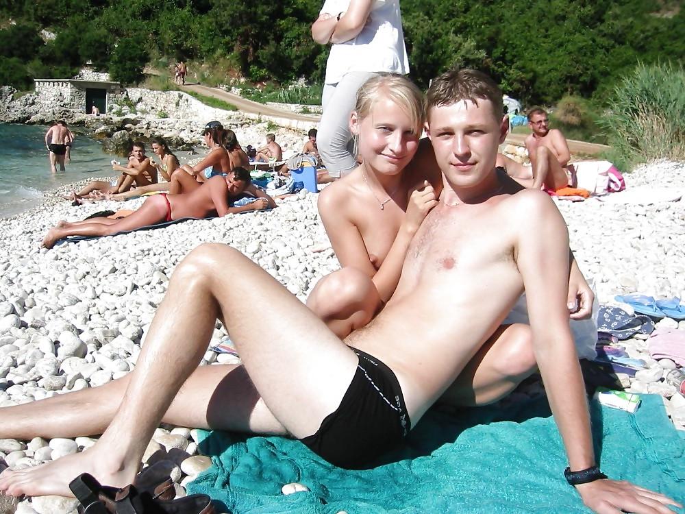 20P Naked beach 26.