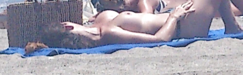 17P Girls at the beach