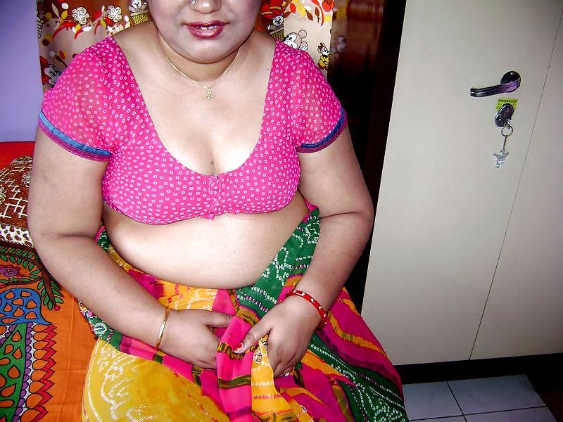 14P Indian aunty 107
