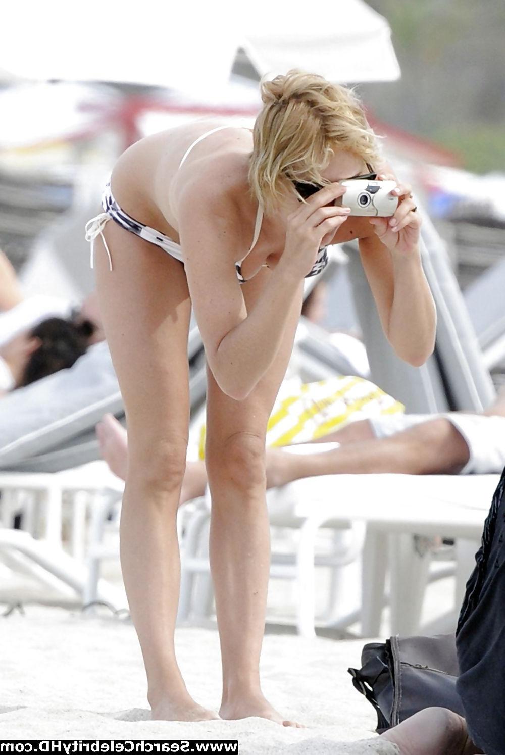 20P Chloe Sevigny shows off bikini body in Miami Beach
