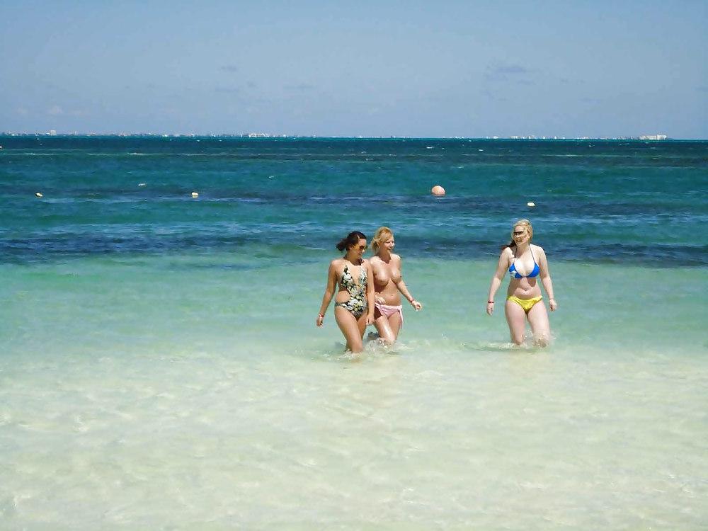 25P The beach 200