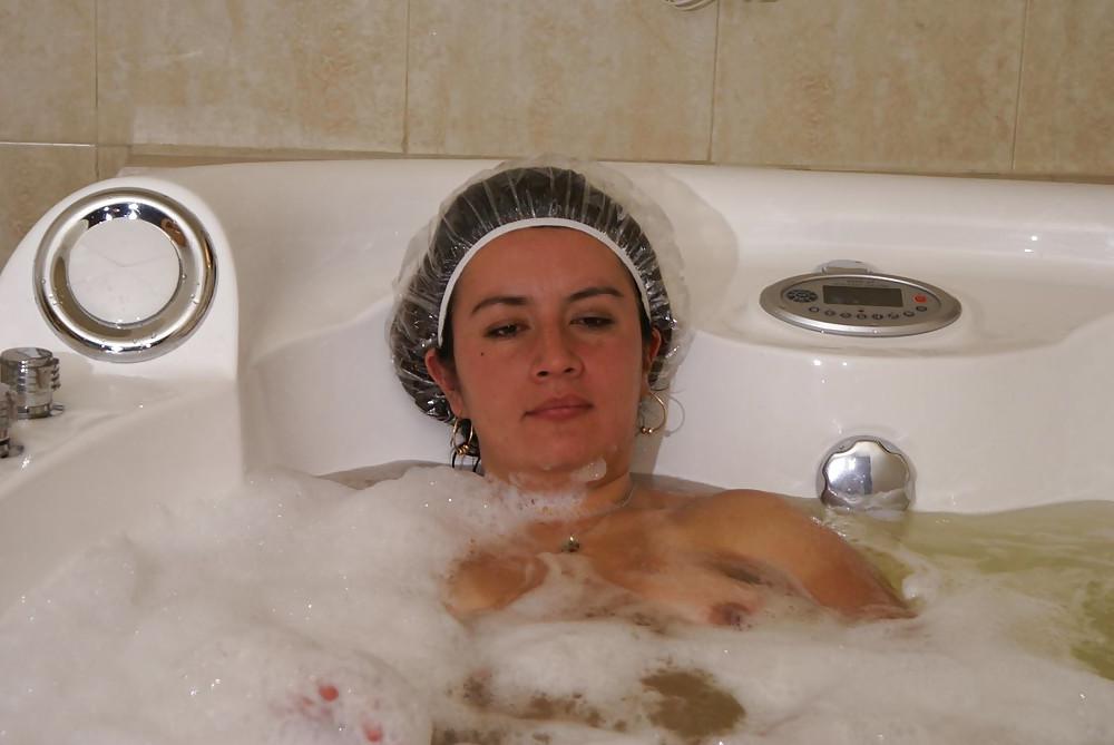 25P BEAUTIFUL HORNY MILF FROM BOGOTA