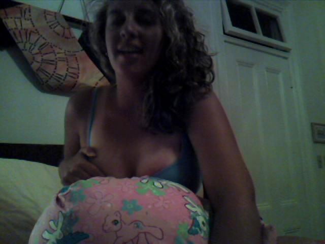 17P College Girl Masturbates for Me on Skype