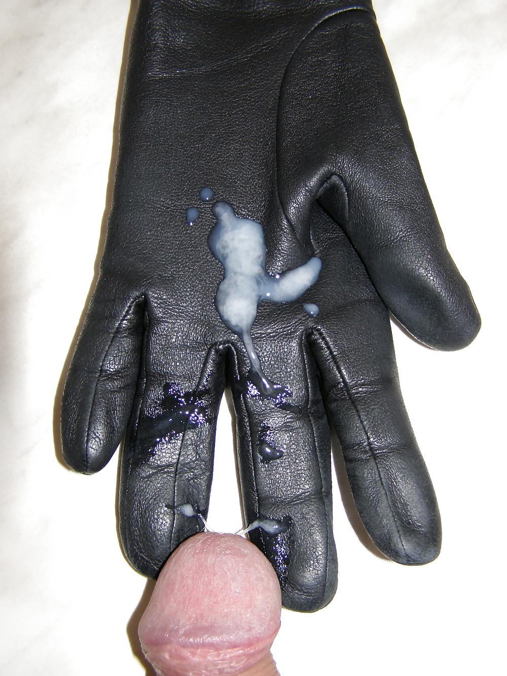7P Perversion: Leather