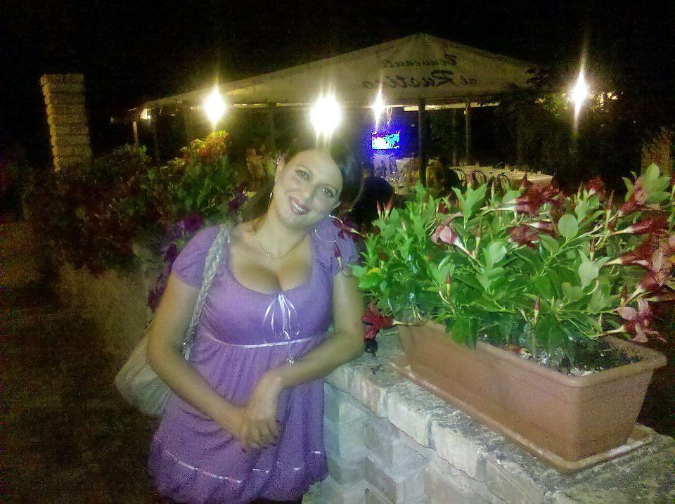 18P Italian milf: elenora