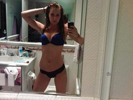 22P Amateur College Girl