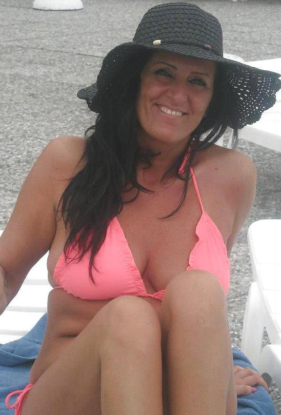 12P Italian milf: azzura