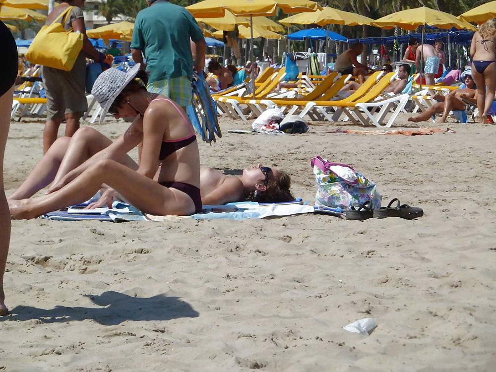 25P The beach 131