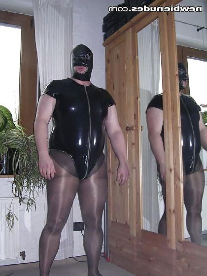 25P Nyloned slaves (M & F)