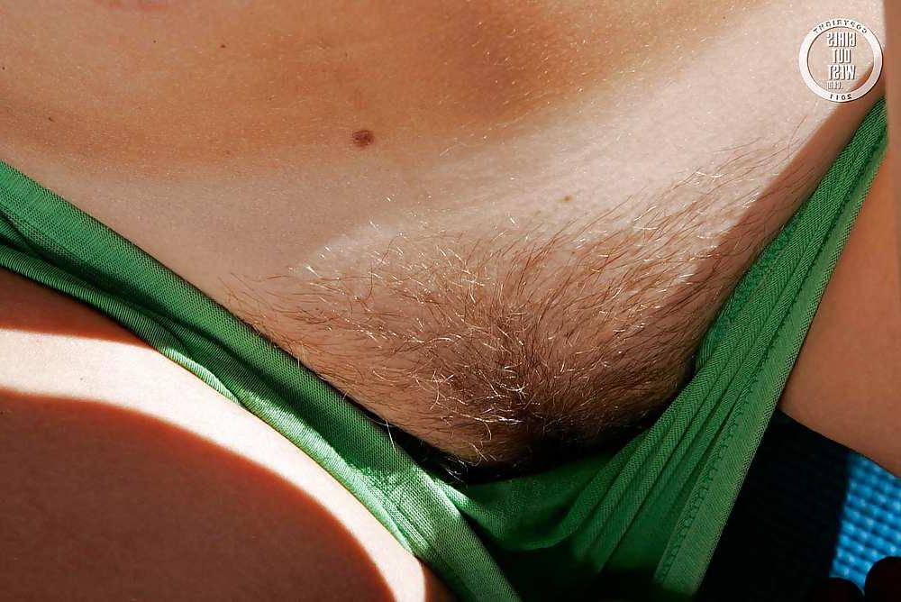 16P Hairy amateur yoga lover
