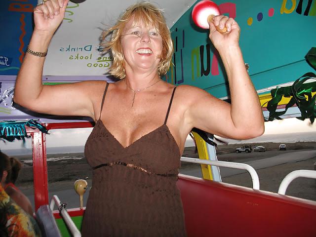20P Beach Pictures from Aruba