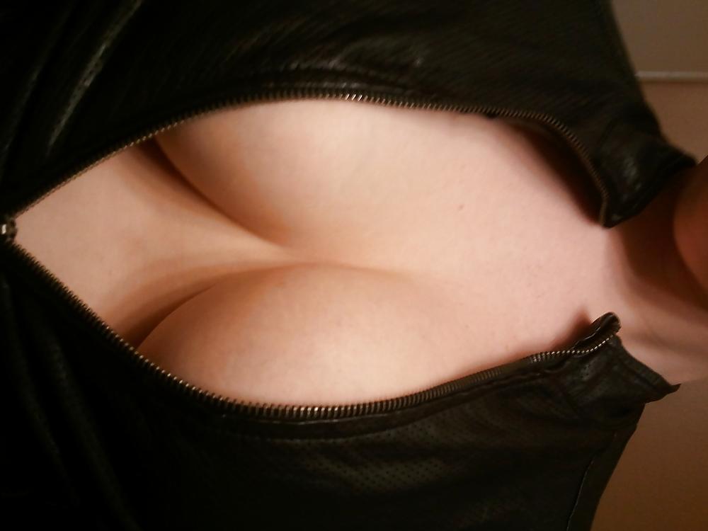 4P A bit of leather 