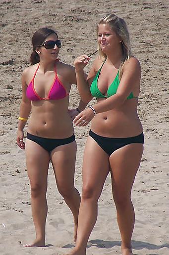 20P Beach & Bikini Girls 3