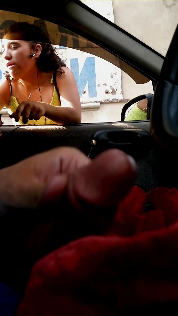 25P Flashing, exhibicionismo, mostrando el pene en la calle 9