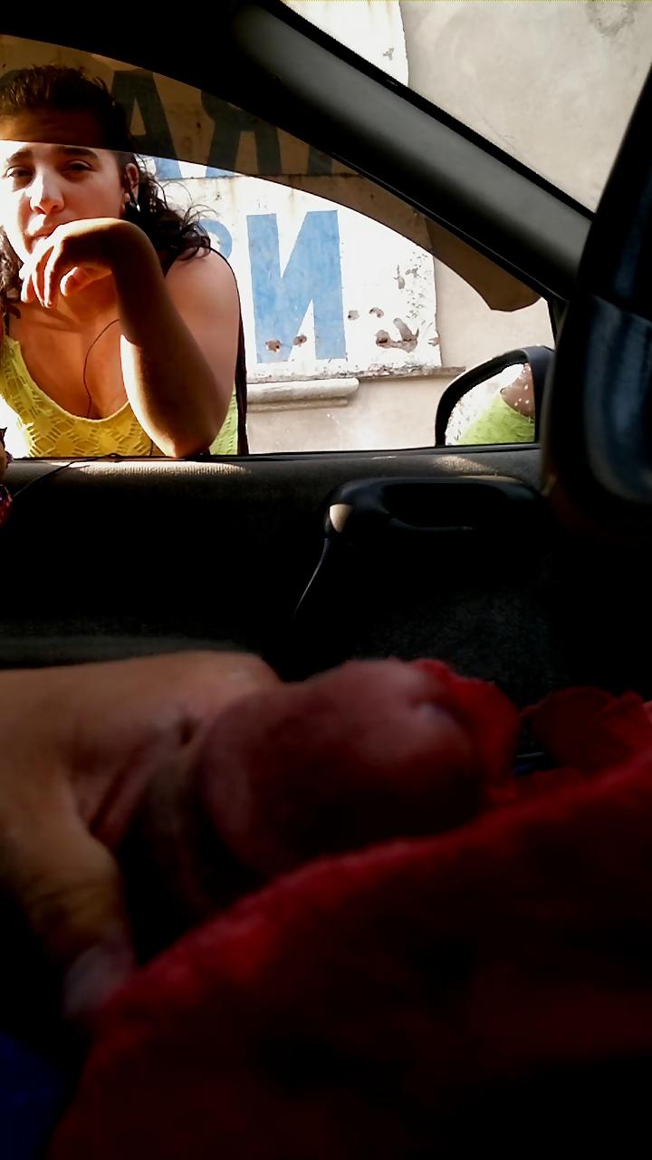 25P Flashing, exhibicionismo, mostrando el pene en la calle 9