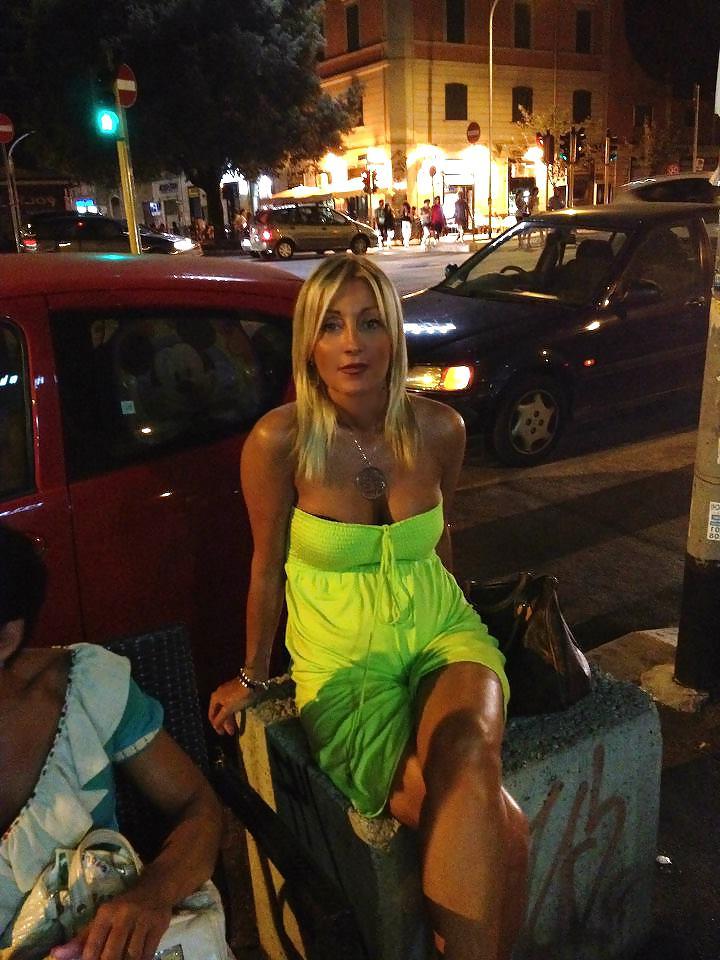 15P Italian woman: federica