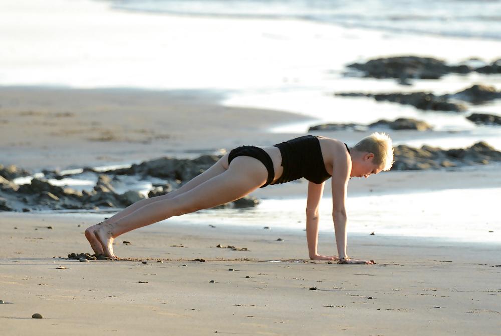 25P Miley Cyrus Bikini Yoga