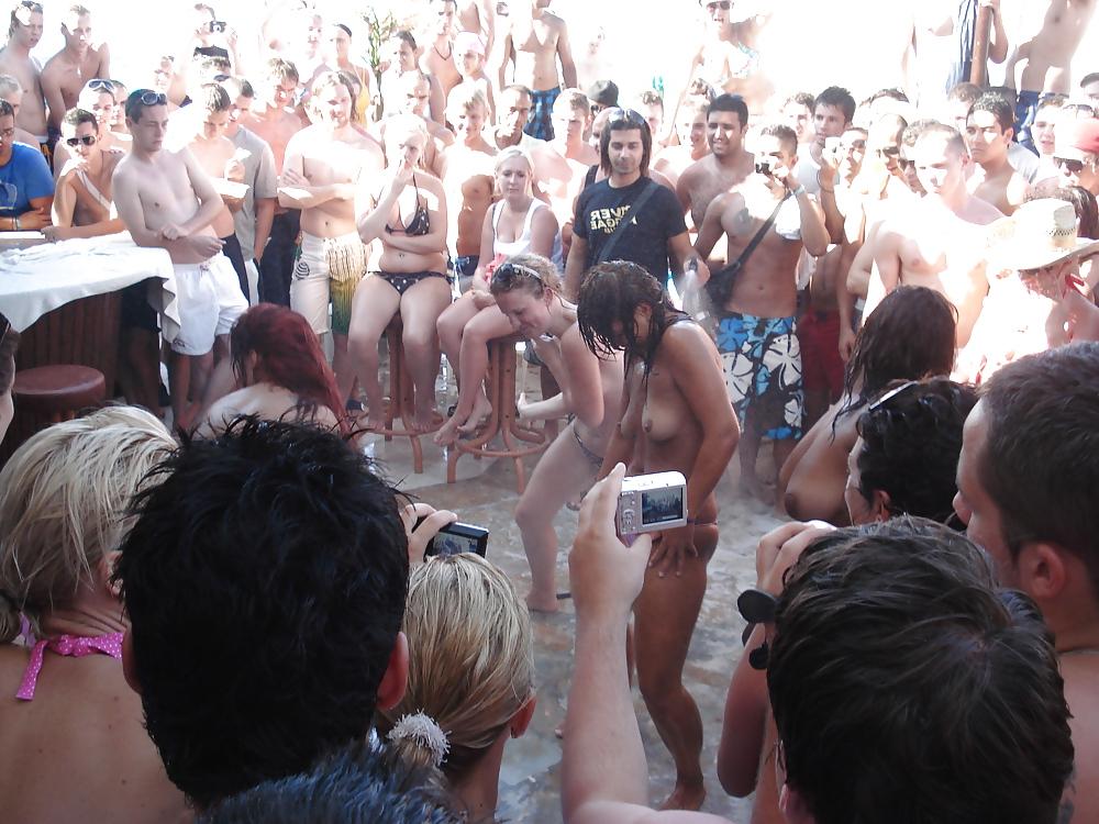 25P Beach party