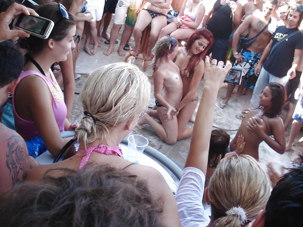 25P Beach party