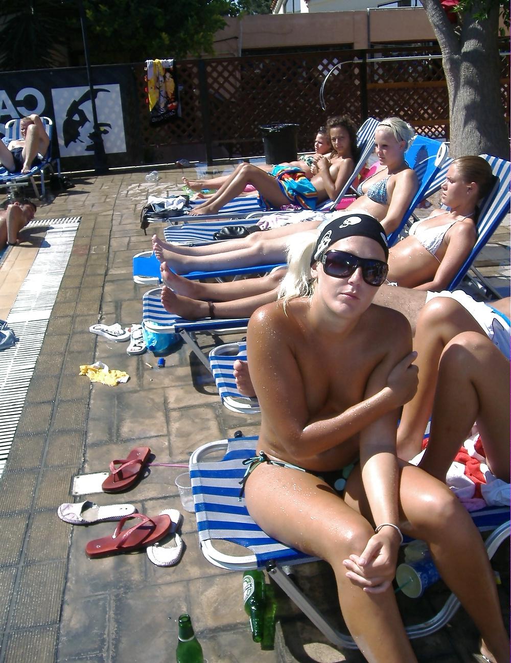 25P Beach Nudes Part 3