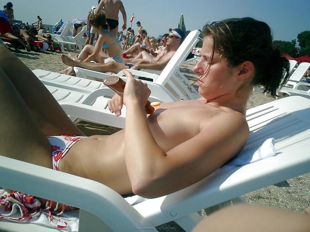 25P Beach Nudes Part 3