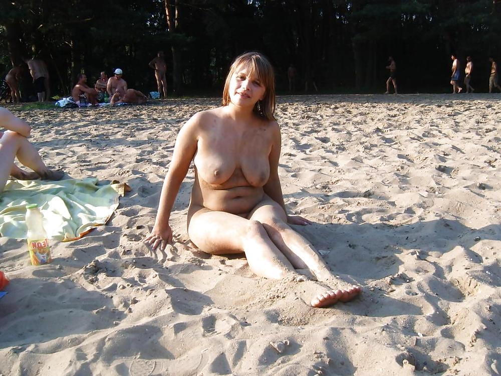 25P Nudist Beach Teens