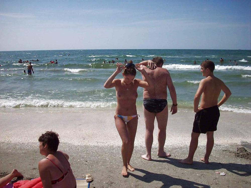 25P The beach 28