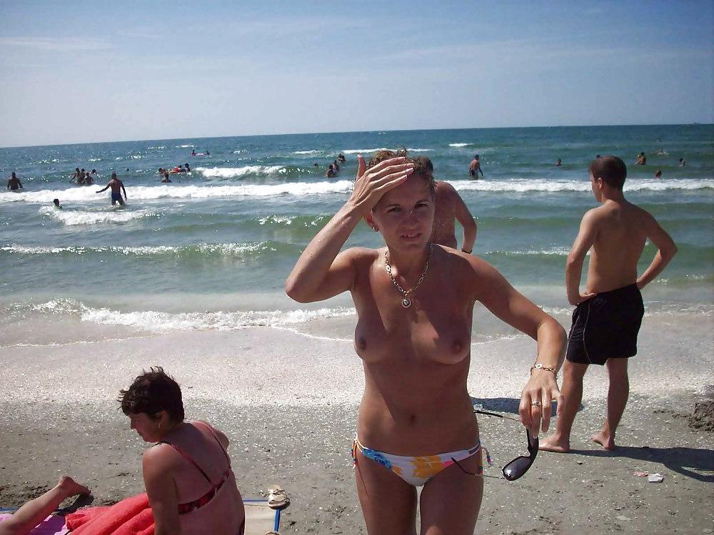 25P The beach 28